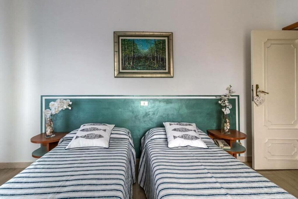 Hotel Corallo Джулианова Екстериор снимка