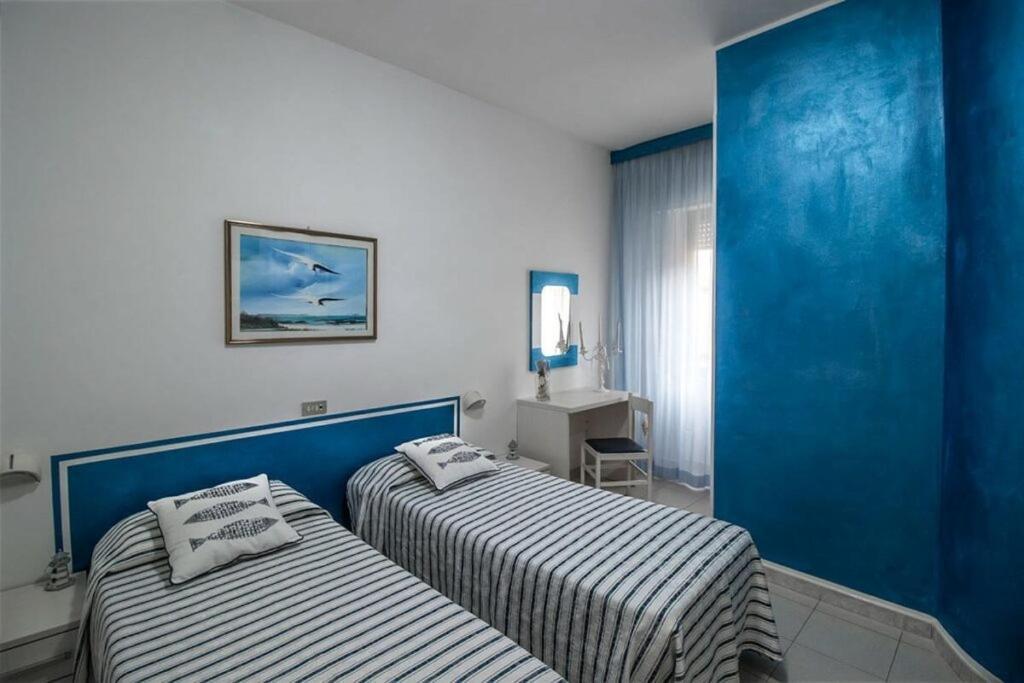 Hotel Corallo Джулианова Екстериор снимка